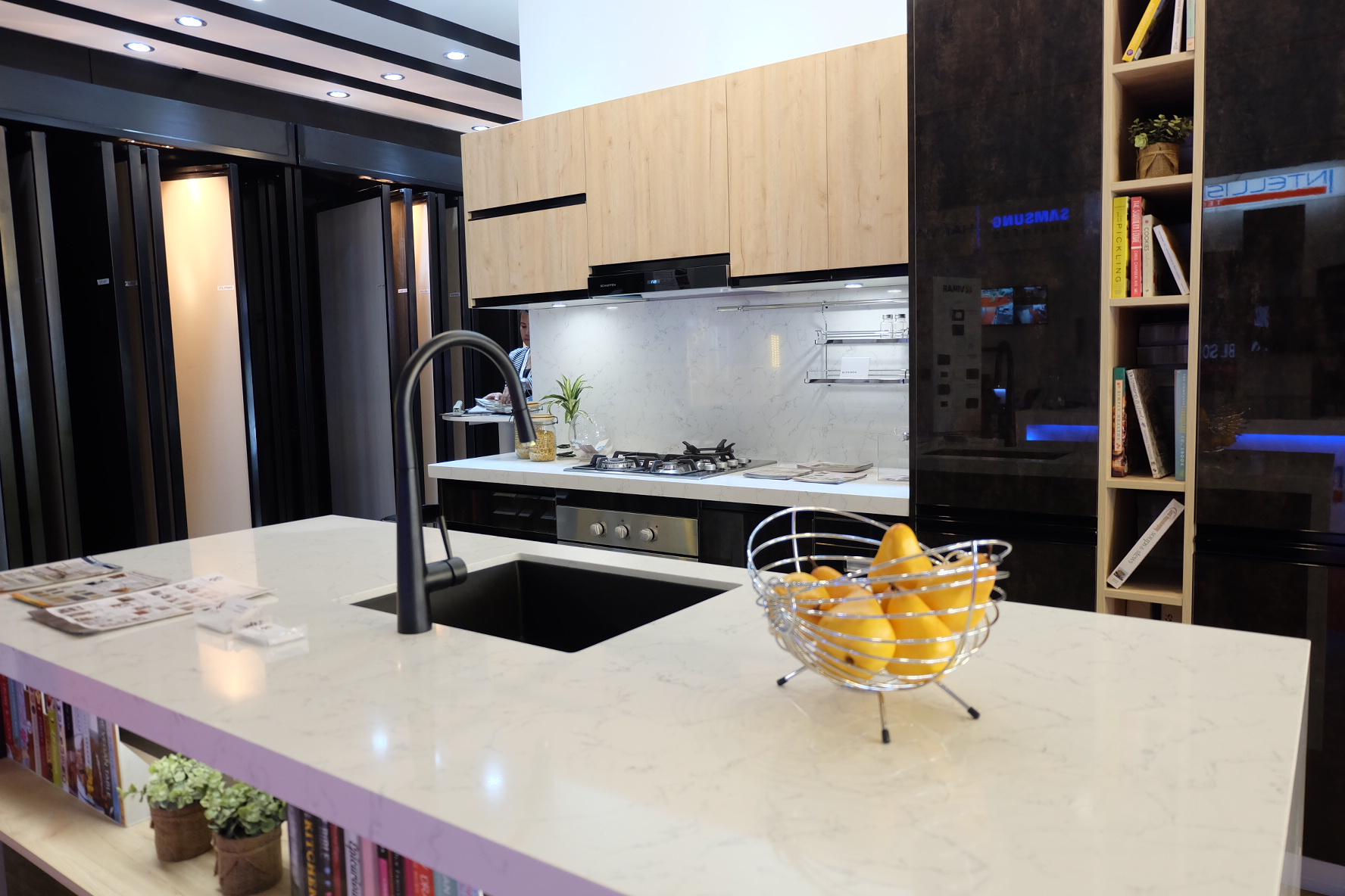 Ideal Home Showcases Modern Custom Modular Cabinets at Worldbex (2018)